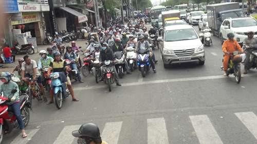 DES SCOOTERS, DES SCOOTERS ET ENCORE DES SCOOTERS !