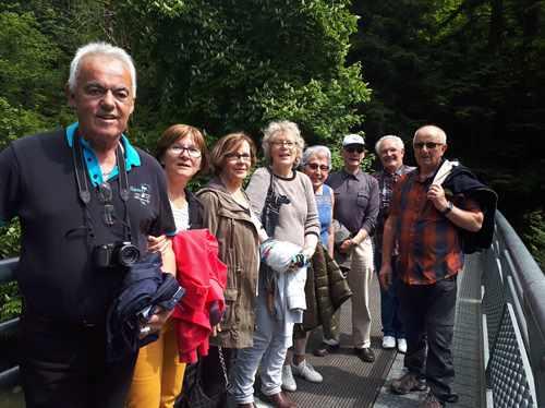 Direction le belvédère Suisse au saut du Doubs