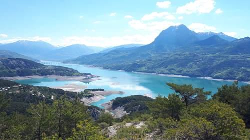 Le lac de Serre Ponçon. Quelle beauté !!