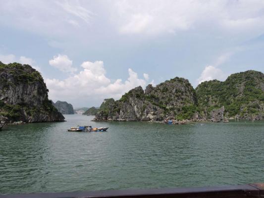 LA BAIE D'HALONG