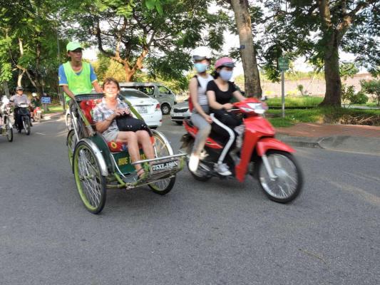 PROMENADE EN CYCLO POUSSE